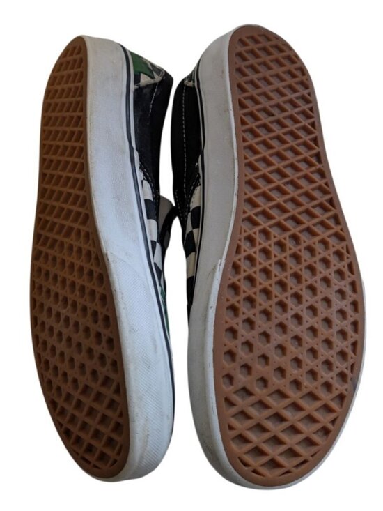 Vans - CLASSIC SLIP-ON (MARVEL)  Vans x Marvel Classic Slip-On Hulk Foot Checkerboard Mens 7 Womens 8.5 VA38F7U44